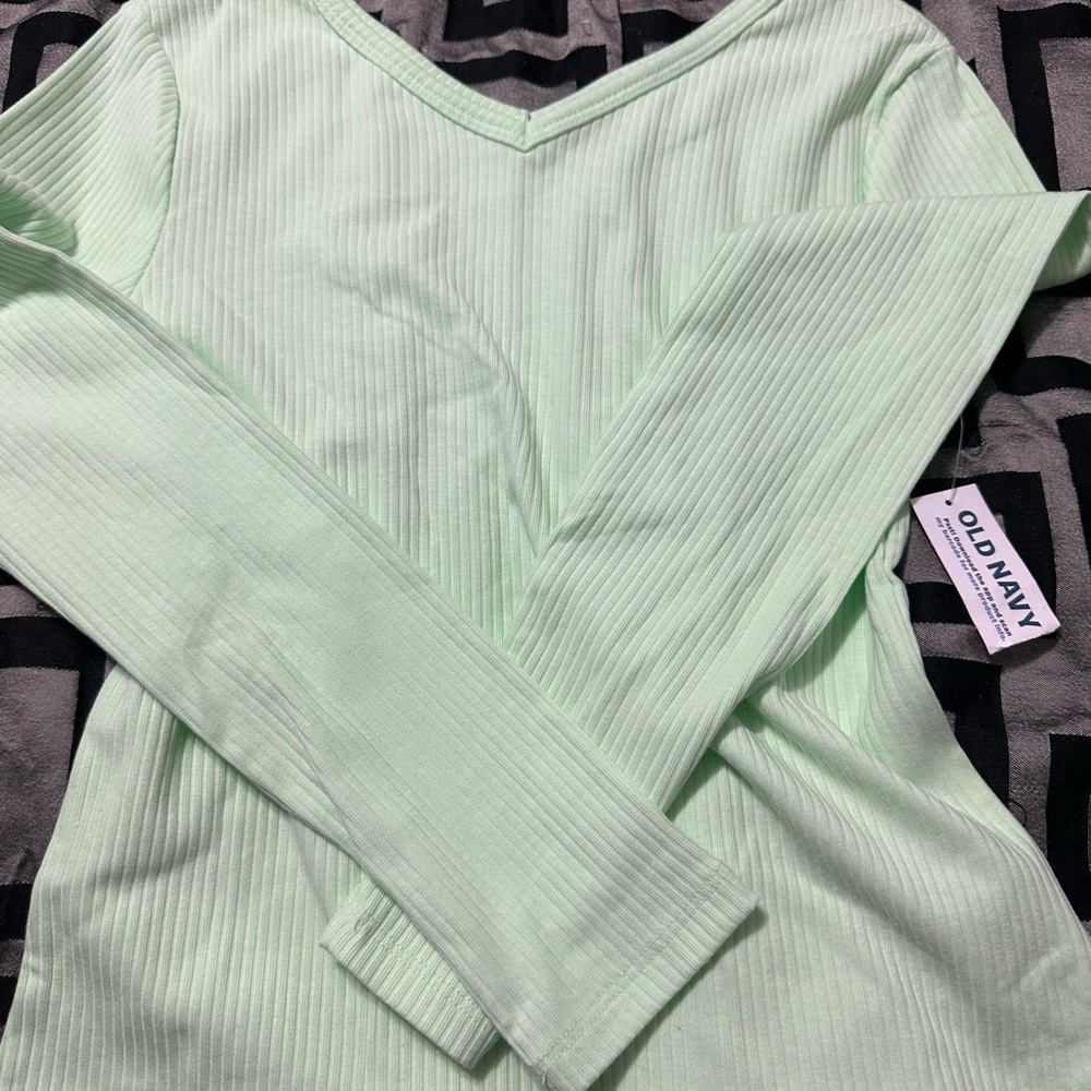 Old Navy Light Green V-Neck Ribbed Top